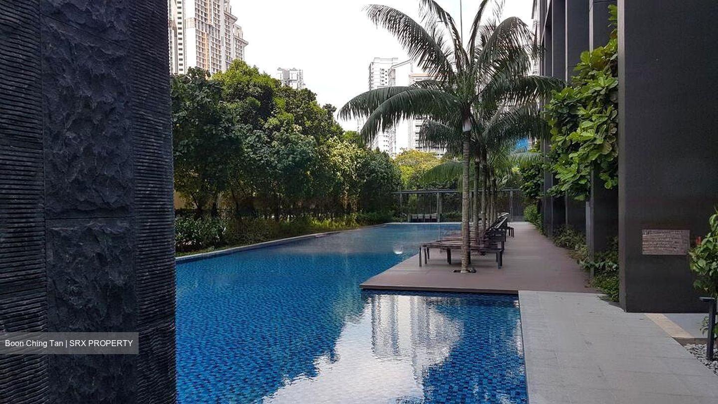 Commonwealth Towers (D3), Condominium #464975101